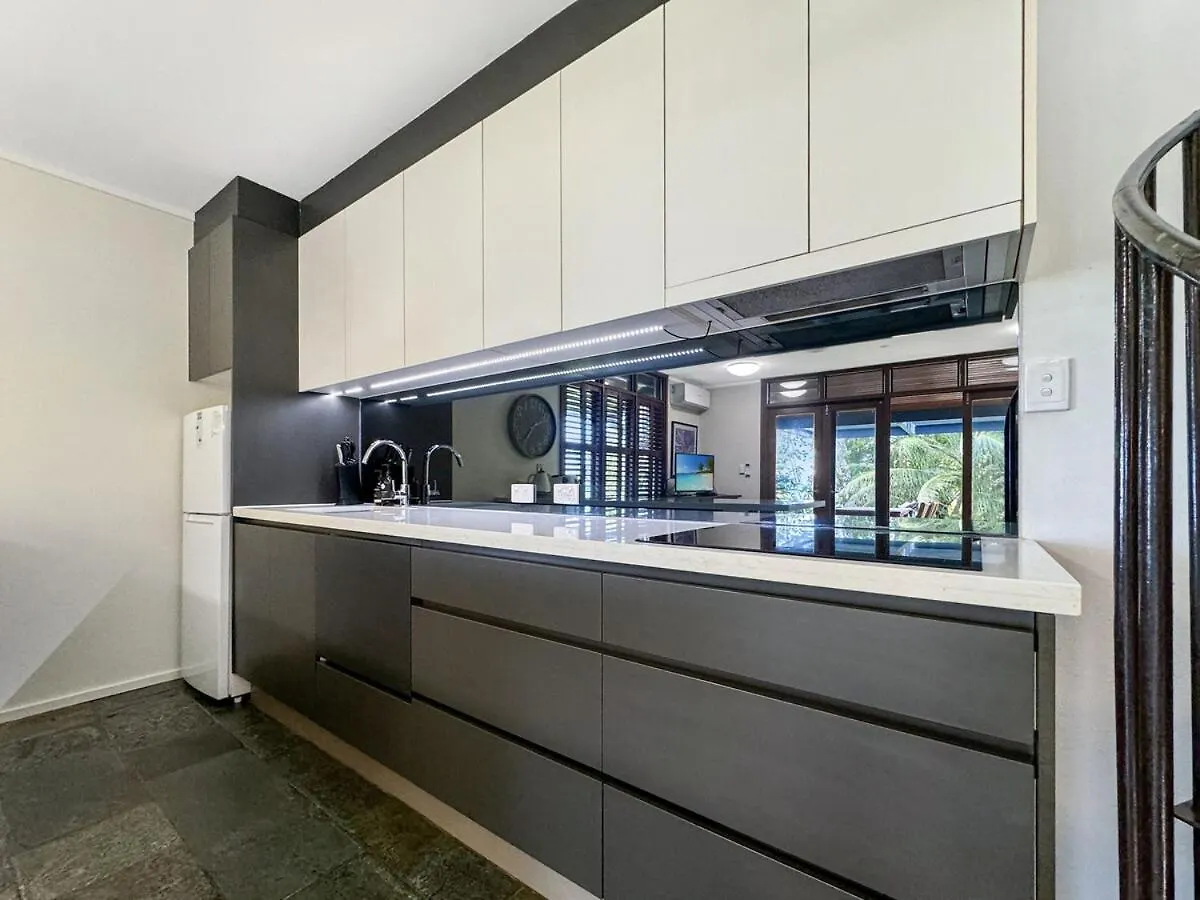 Wongalinga Beachfront Apt 2 Mission Beach