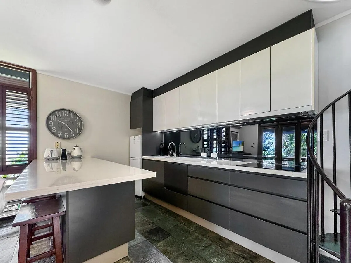 Apartment Wongalinga Beachfront Apt 2 Mission Beach