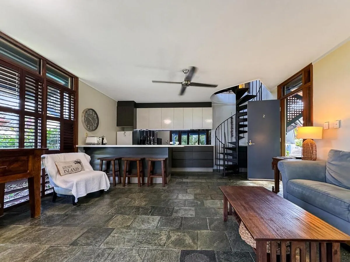 Wongalinga Beachfront Apt 2 Mission Beach 0*,