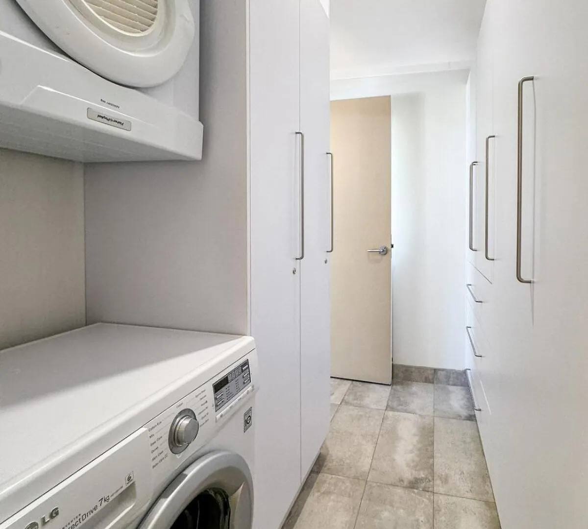 Apartment Wongalinga Beachfront Apt 2 Mission Beach Australia