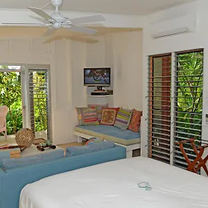 Resort Sejala Huts, Mission Beach